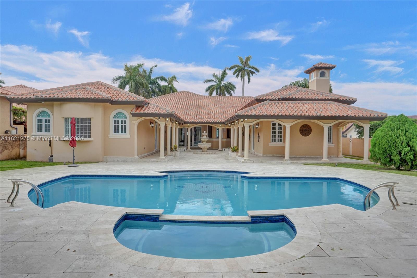 Property for Sale at 13970 Sw 20th St, Miami, Miami-Dade County, Florida - Bedrooms: 6 
Bathrooms: 5.5  - $2,325,000