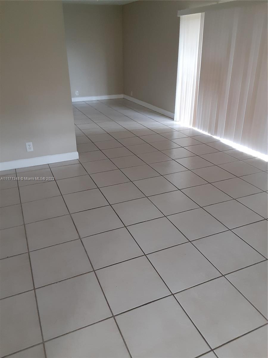 2713 NW 47th Ter 504