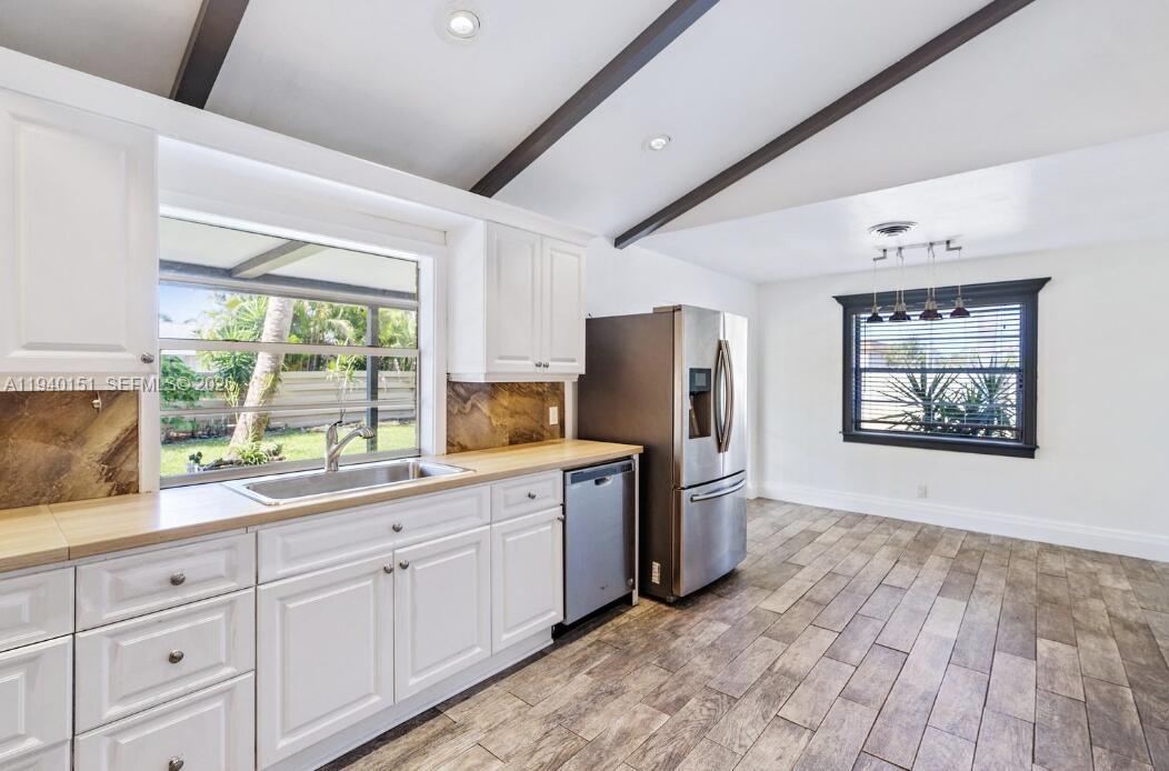 PINE GARDENS - Residential