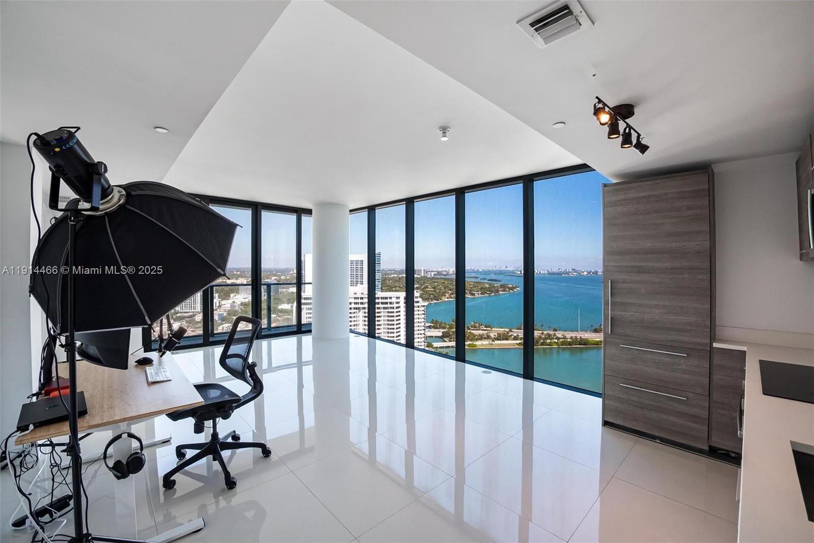 PARAISO BAY CONDO - Residential Lease