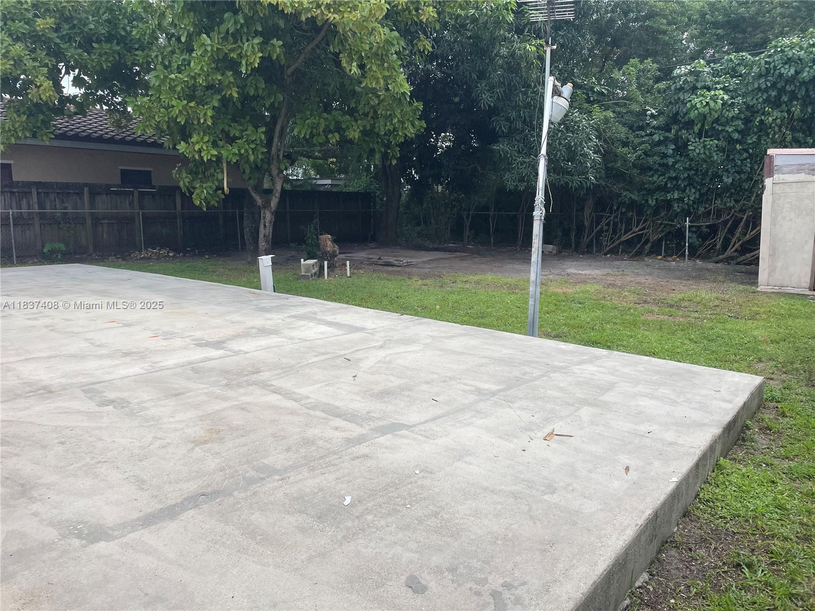 4TH AVENUE EXTENSION TO H - Residential