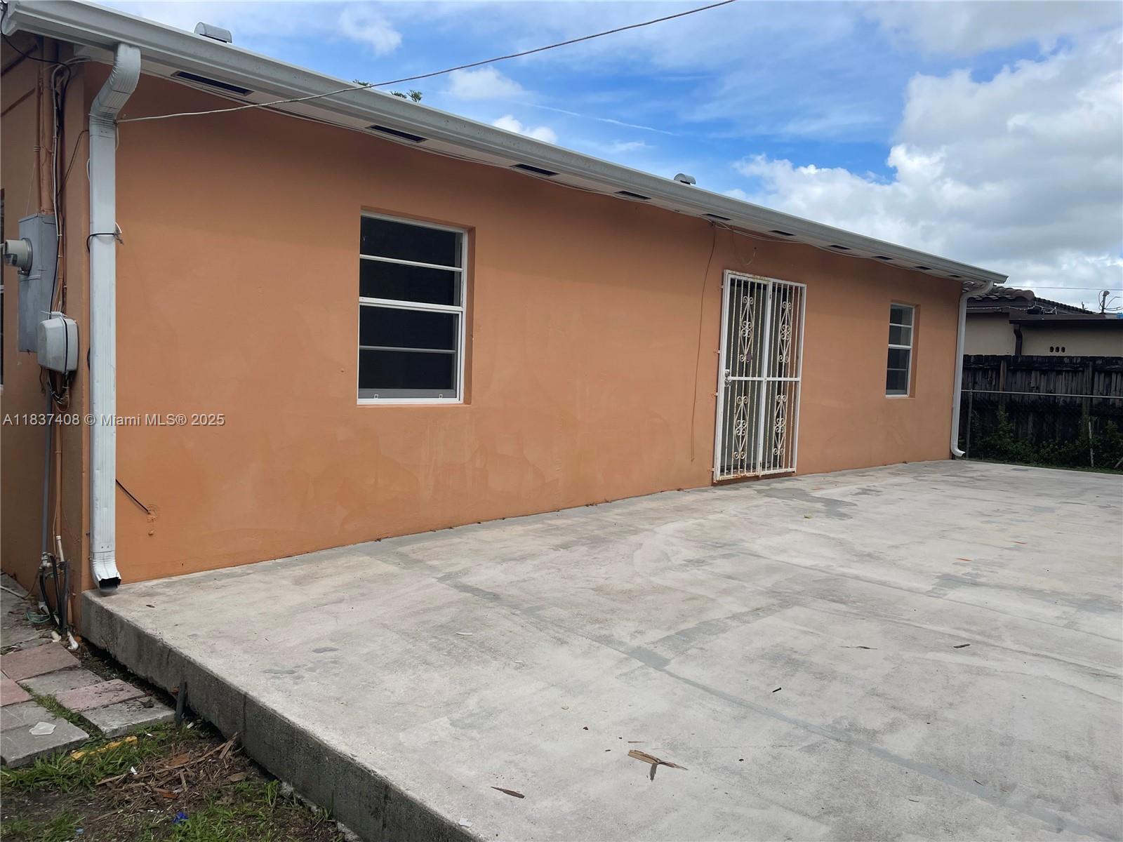 4TH AVENUE EXTENSION TO H - Residential