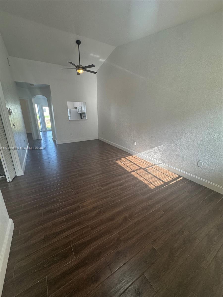 91 NE 13th Ave 17
