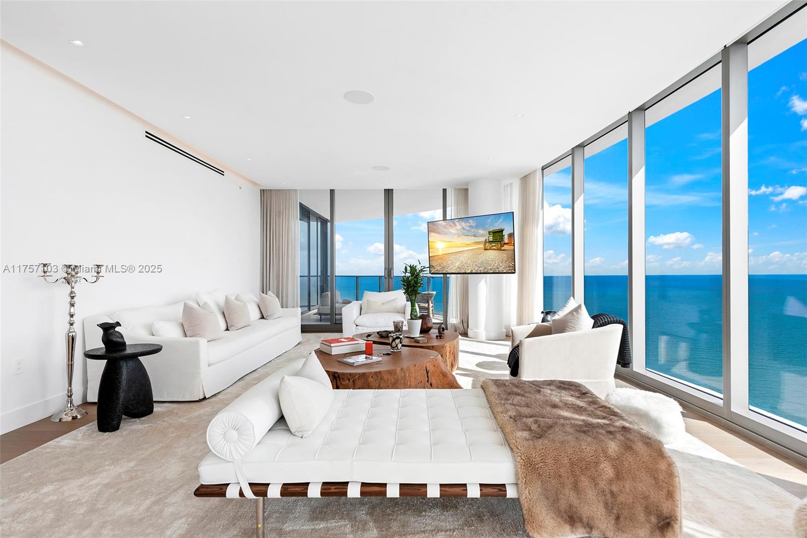 15701 Collins Ave 4105