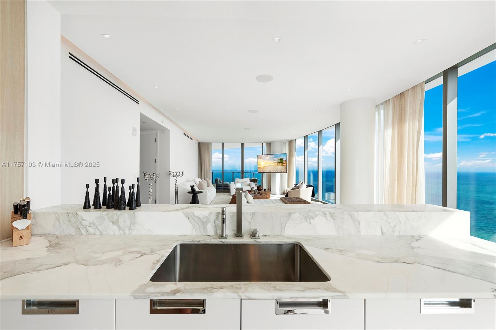 Ritz Carlton - Residential