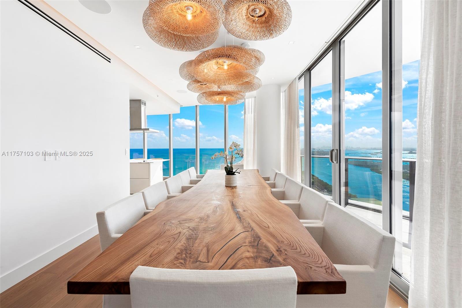 Ritz Carlton - Residential