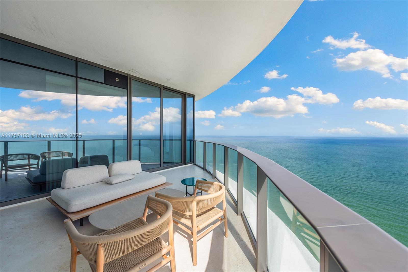 Ritz Carlton - Residential