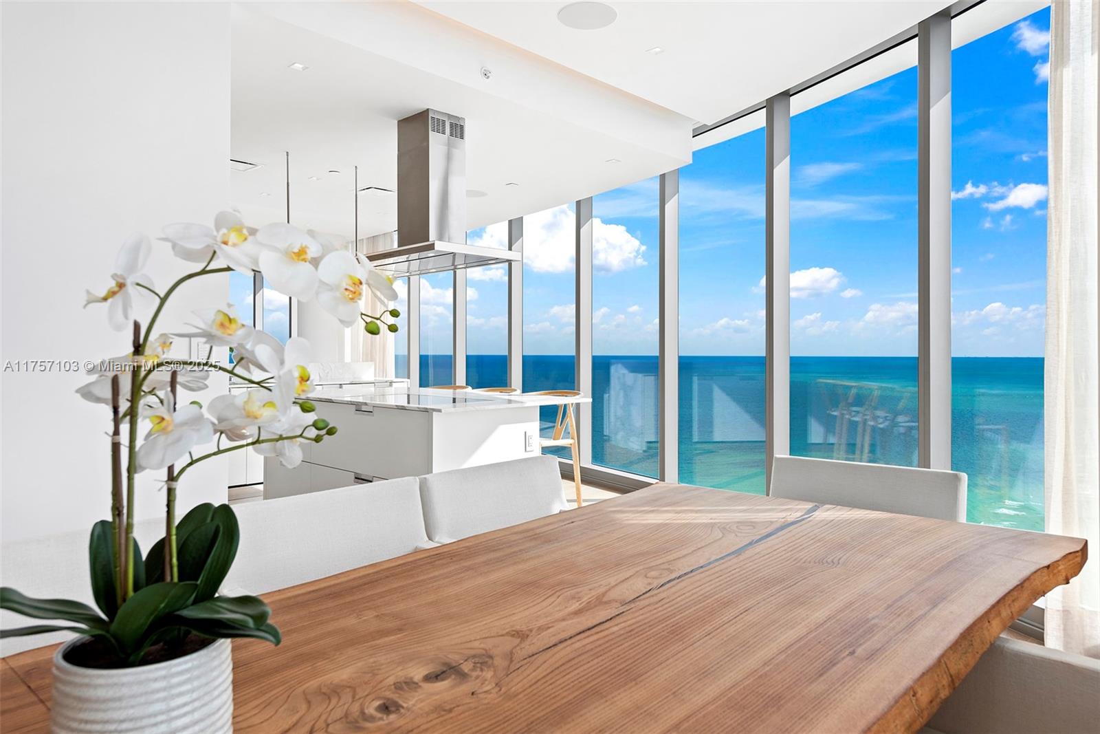Ritz Carlton - Residential