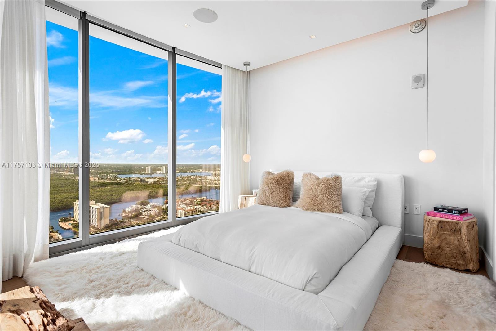 Ritz Carlton - Residential
