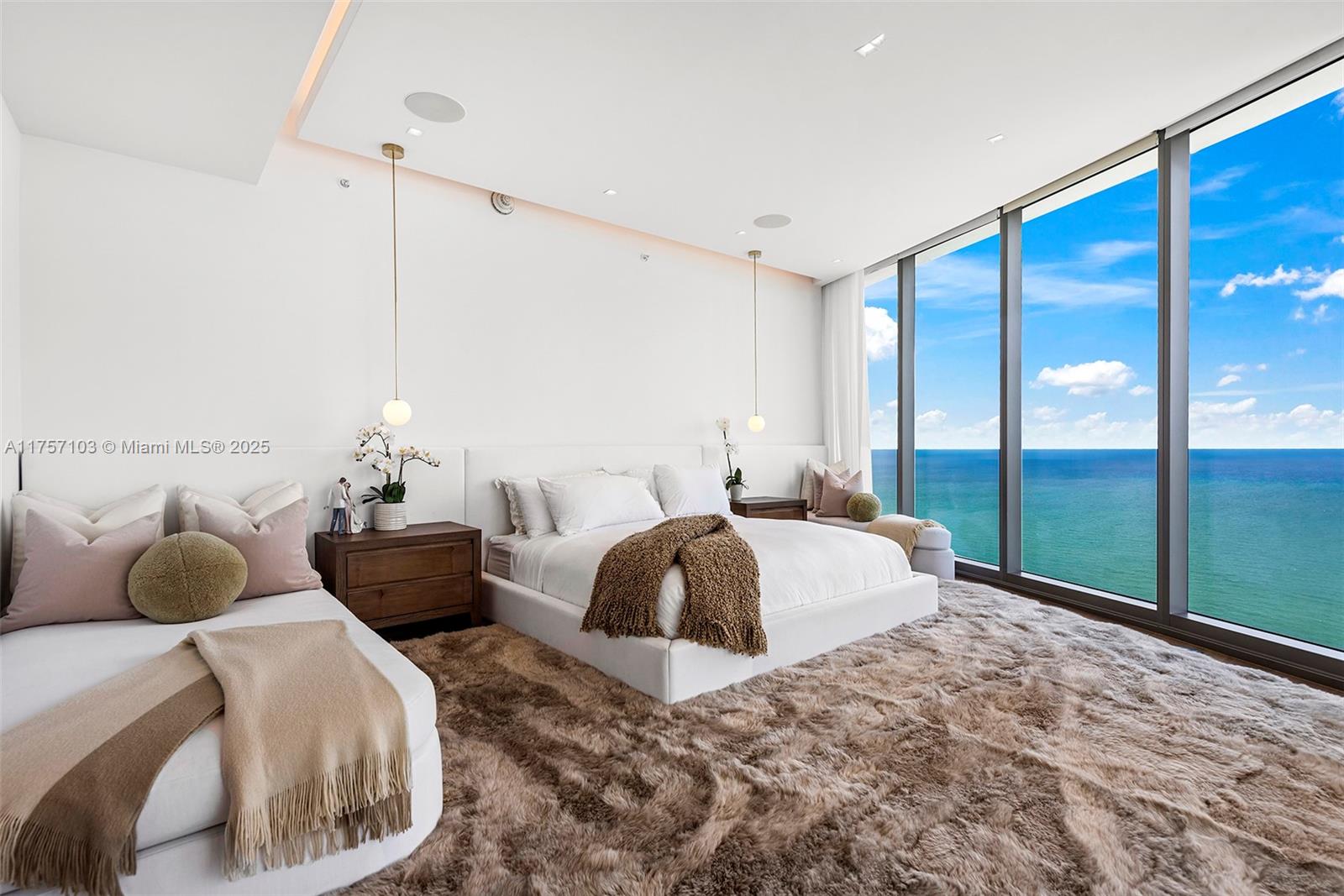 Ritz Carlton - Residential