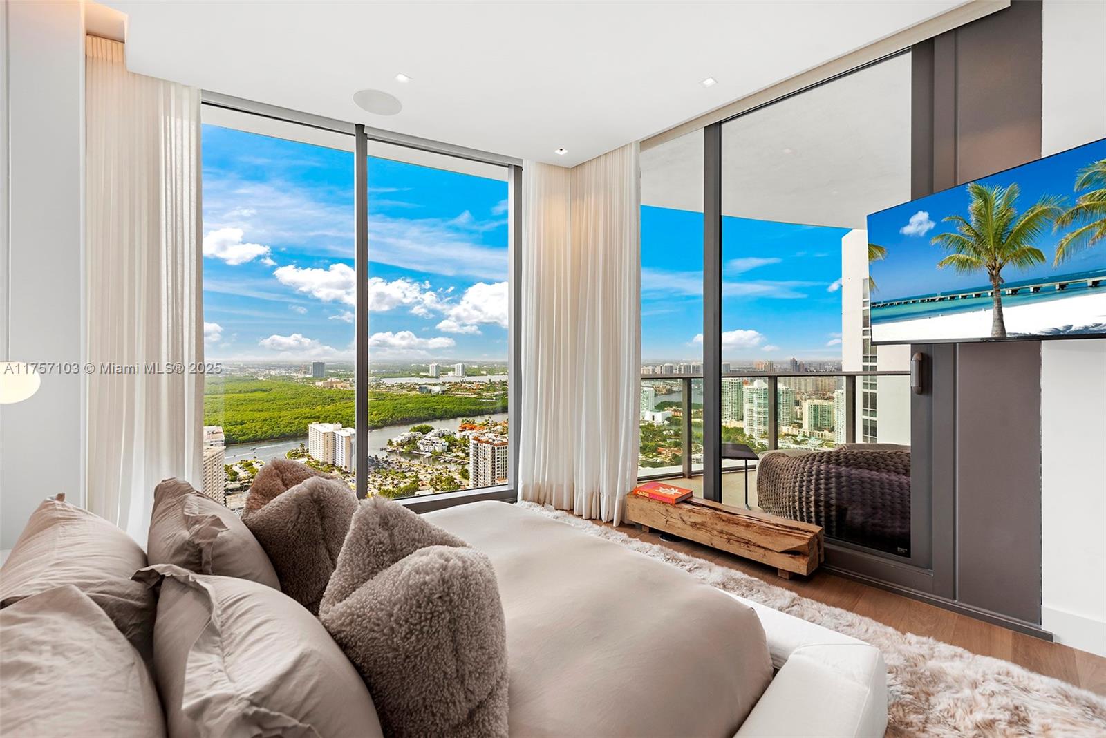 Ritz Carlton - Residential