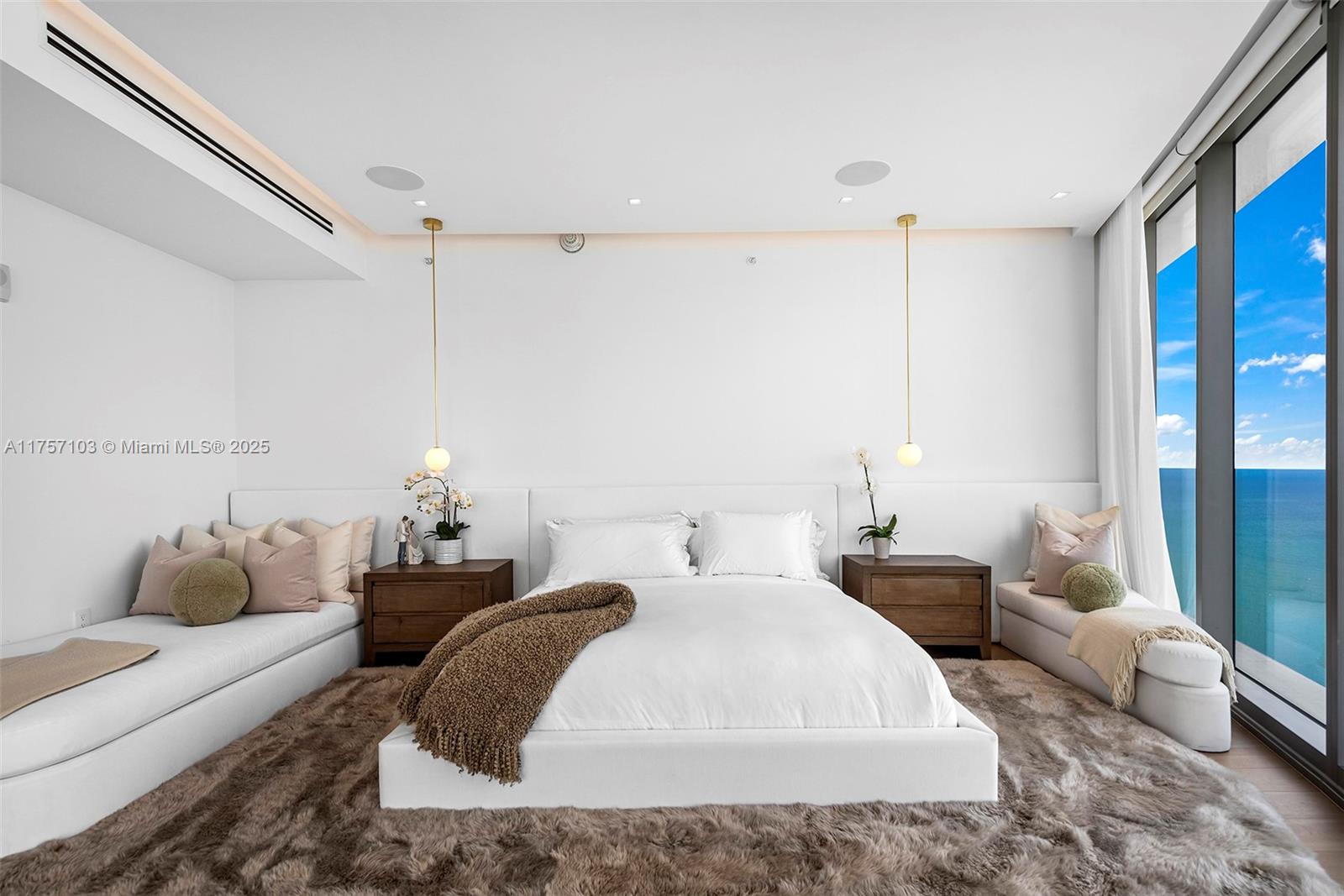 Ritz Carlton - Residential