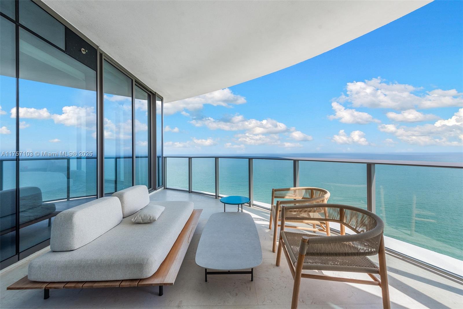 Ritz Carlton - Residential