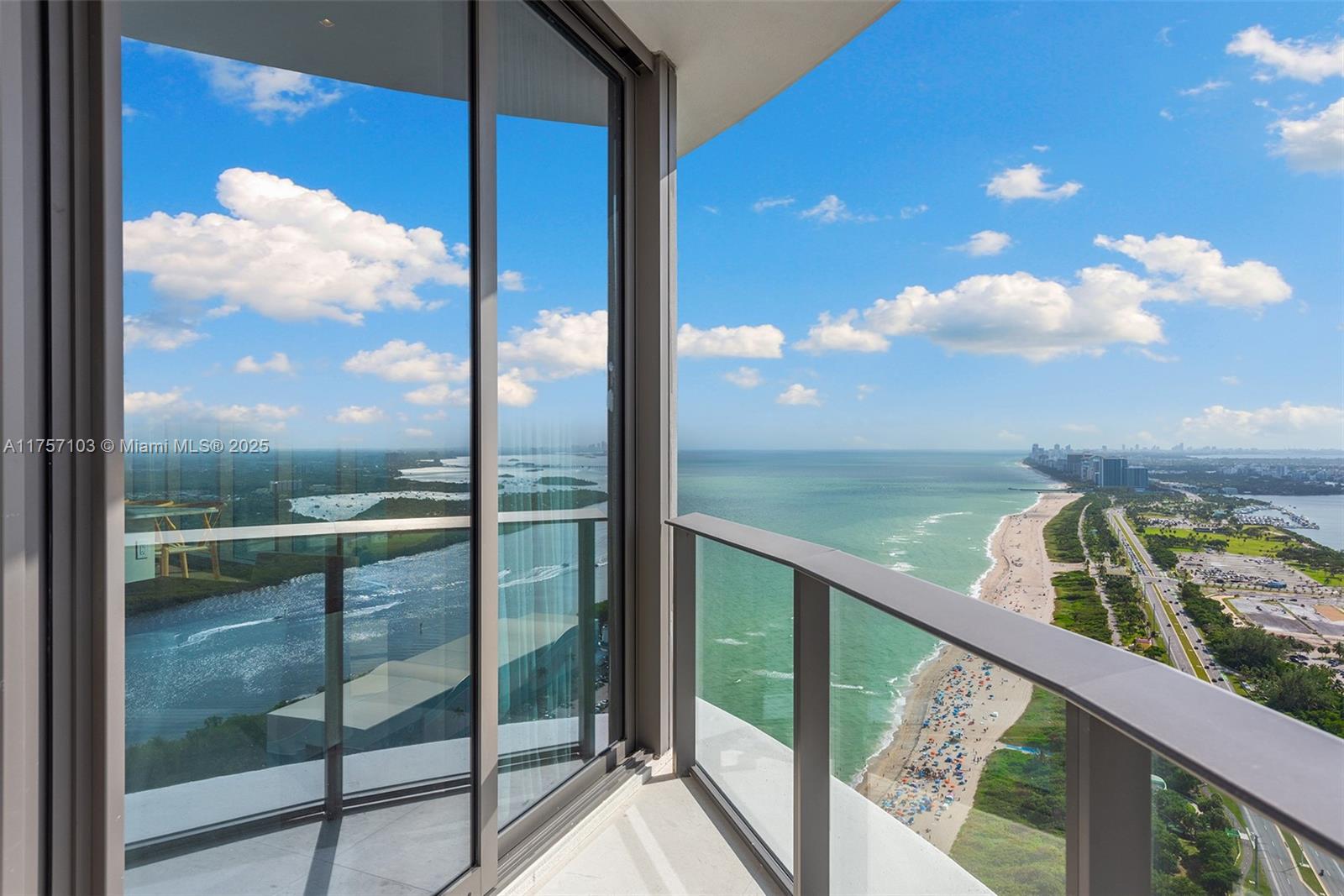 Ritz Carlton - Residential