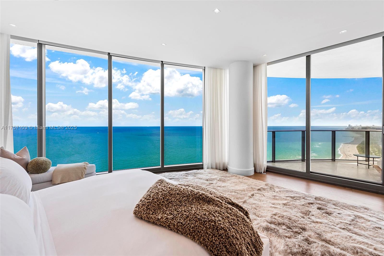 Ritz Carlton - Residential
