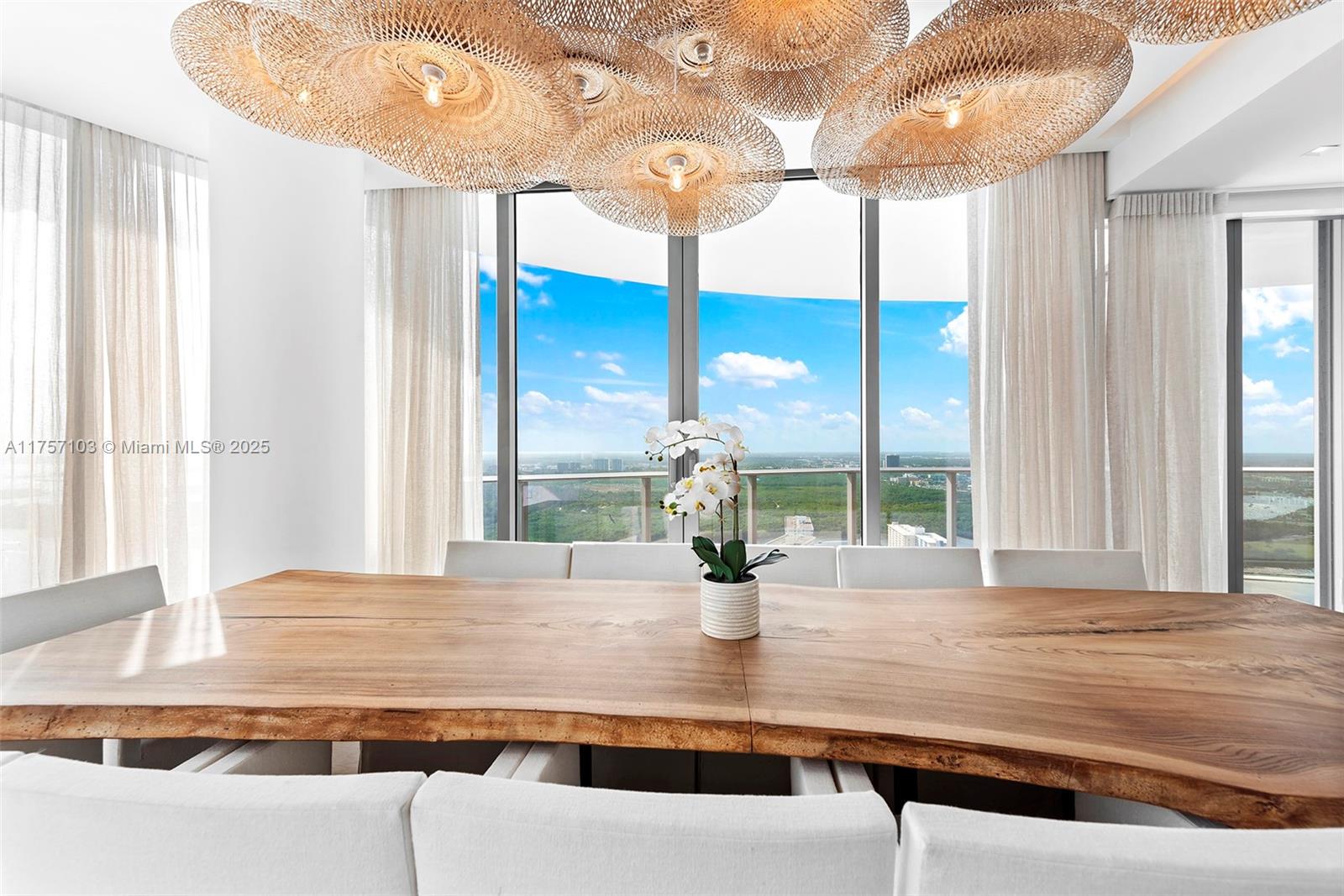 Ritz Carlton - Residential