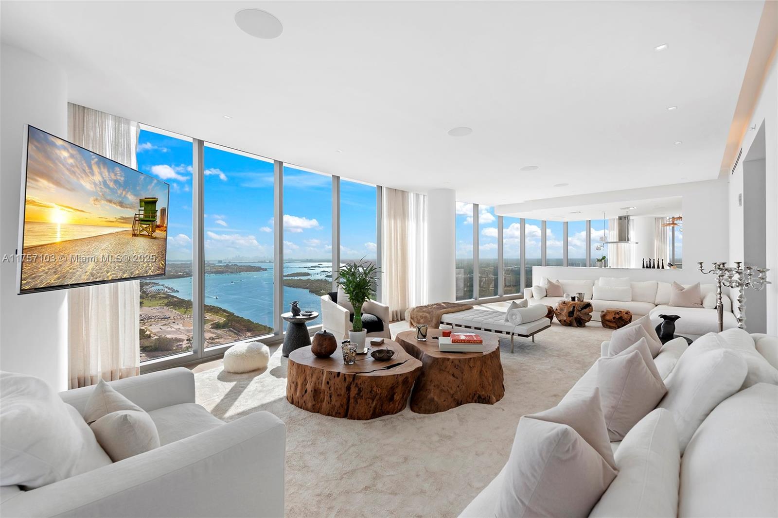 15701 Collins Ave 4105