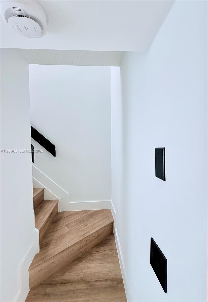 CORAL POINTE TOWNHOMES CO - Residential