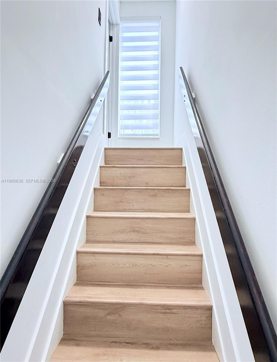 CORAL POINTE TOWNHOMES CO - Residential