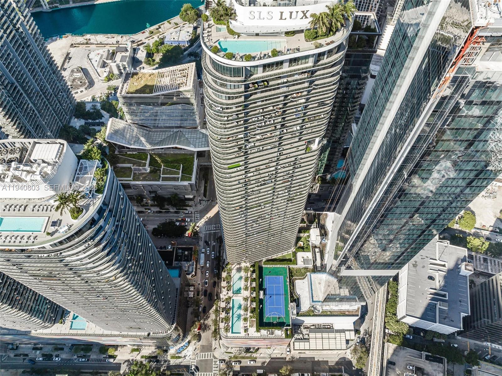 801 SMA RESIDENCES CONDO - Residential