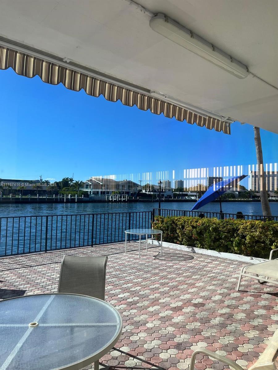 ASHLEIGH HOUSE CONDO - Residential Lease