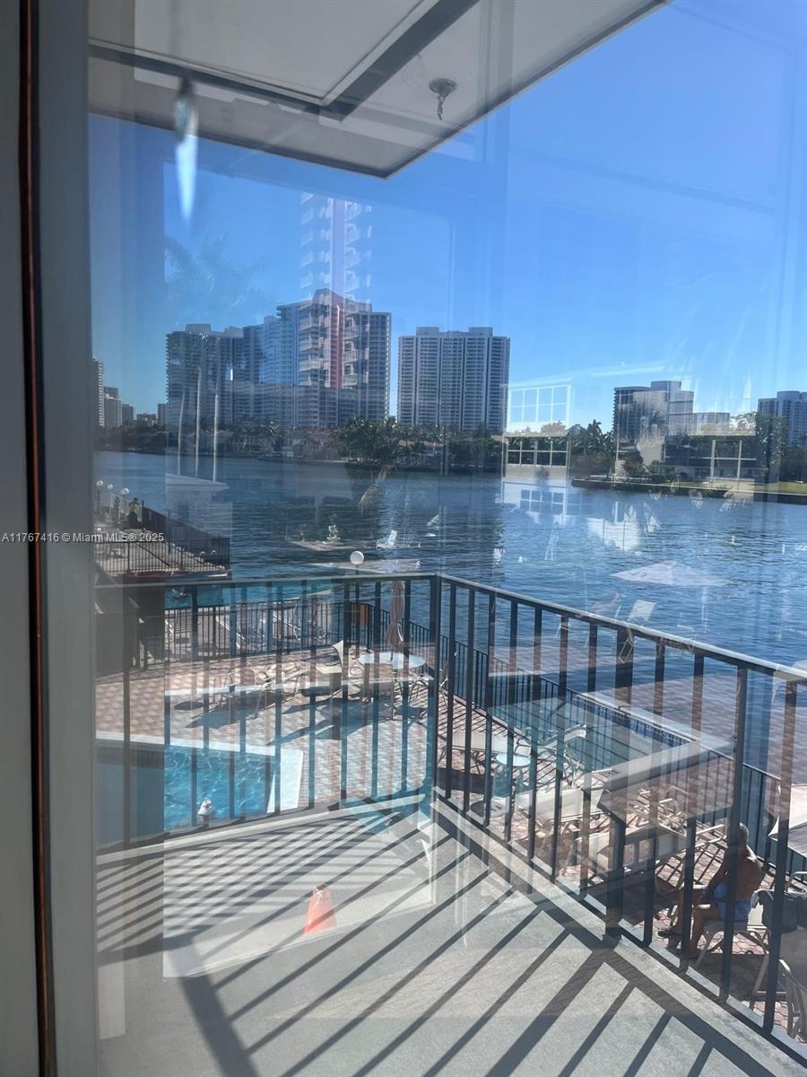 3113 S Ocean Dr 701, Hallandale Beach, Broward County, Florida - 2 Bedrooms  
2 Bathrooms - 