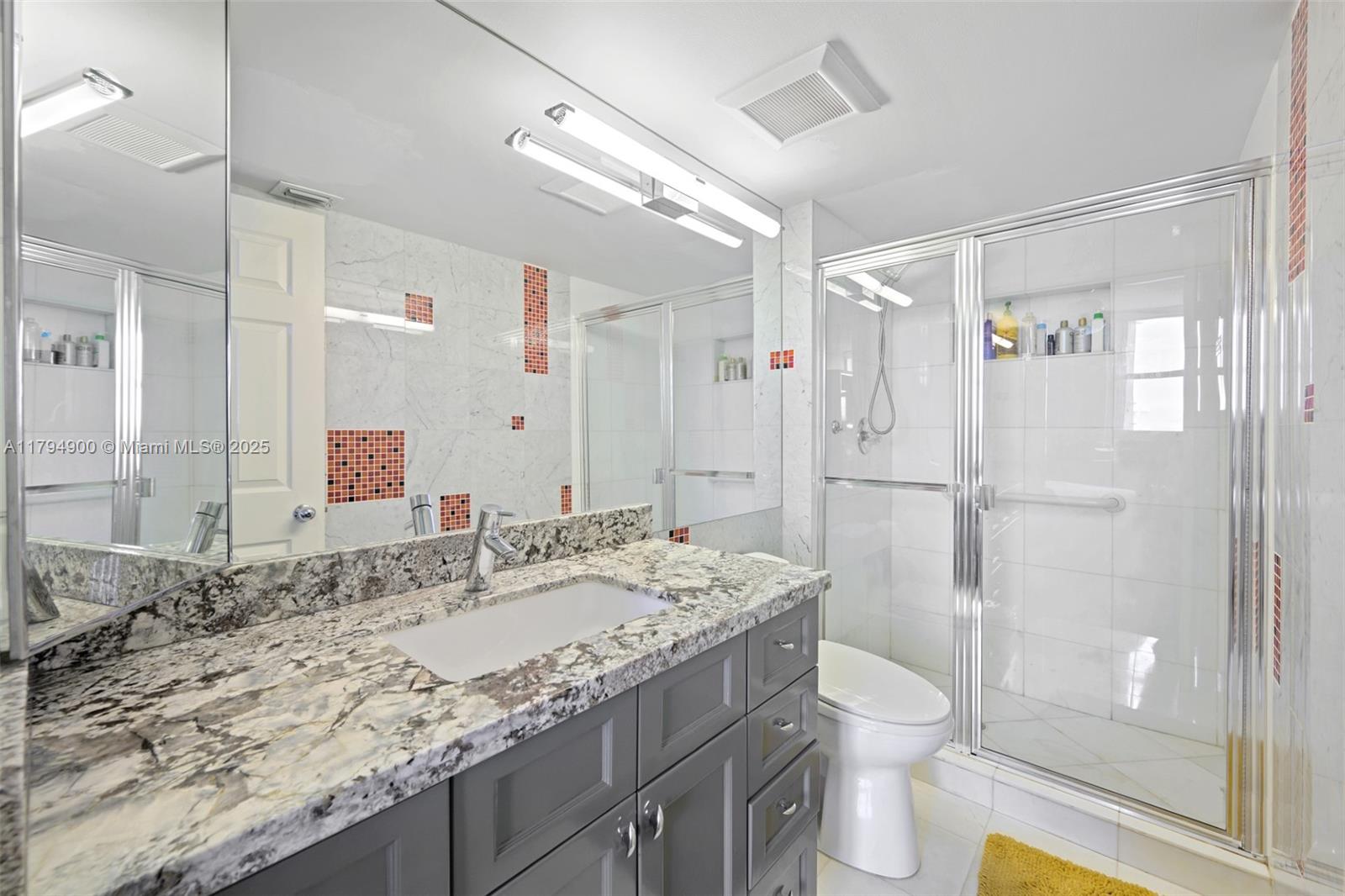 MYSTIC POINTE TOWER 400 C - Residential