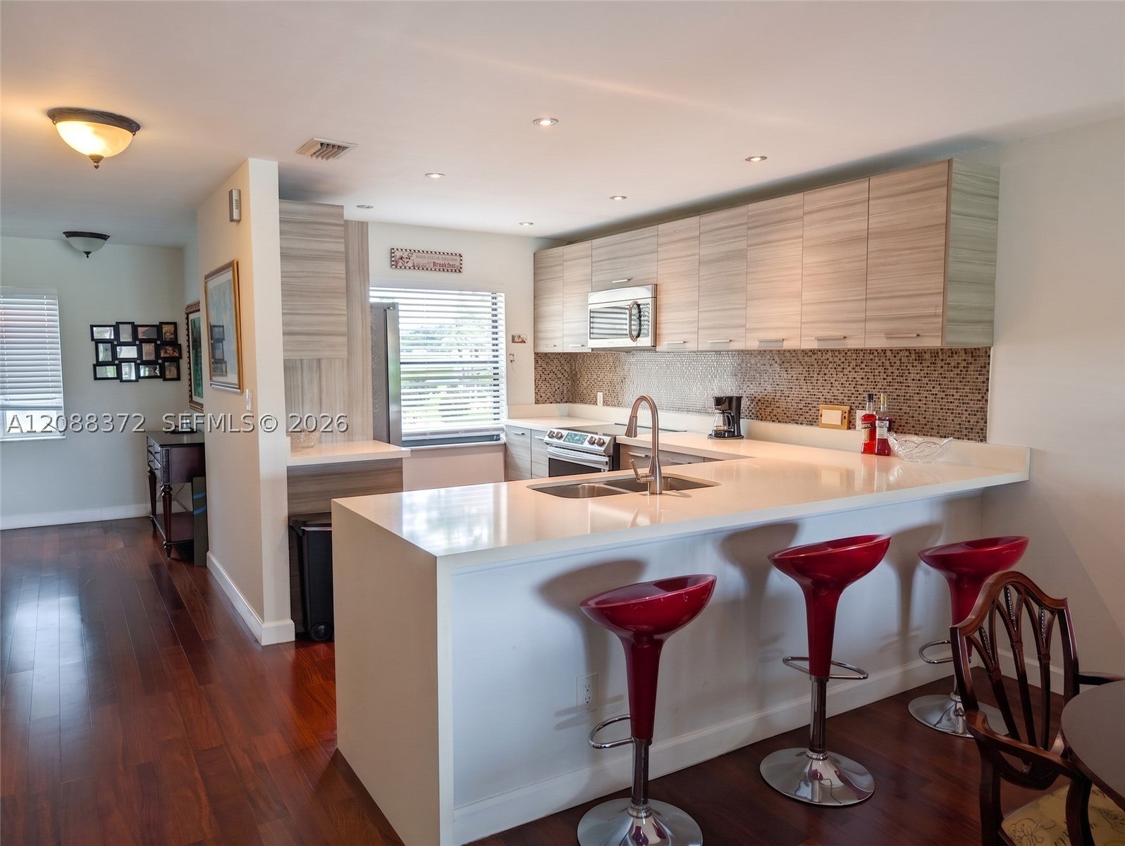 8460 Casa Del Lago
