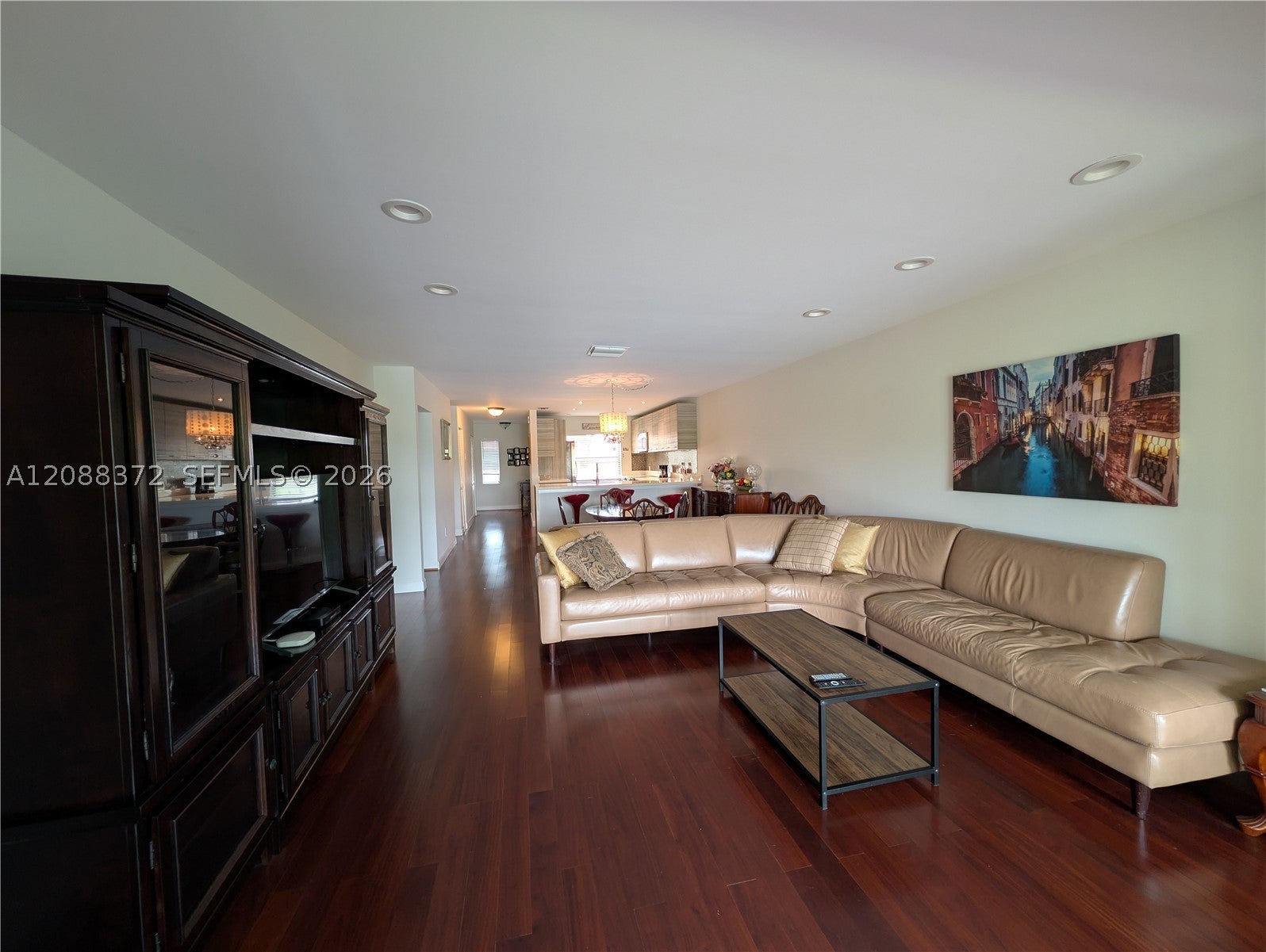 8460 Casa Del Lago H