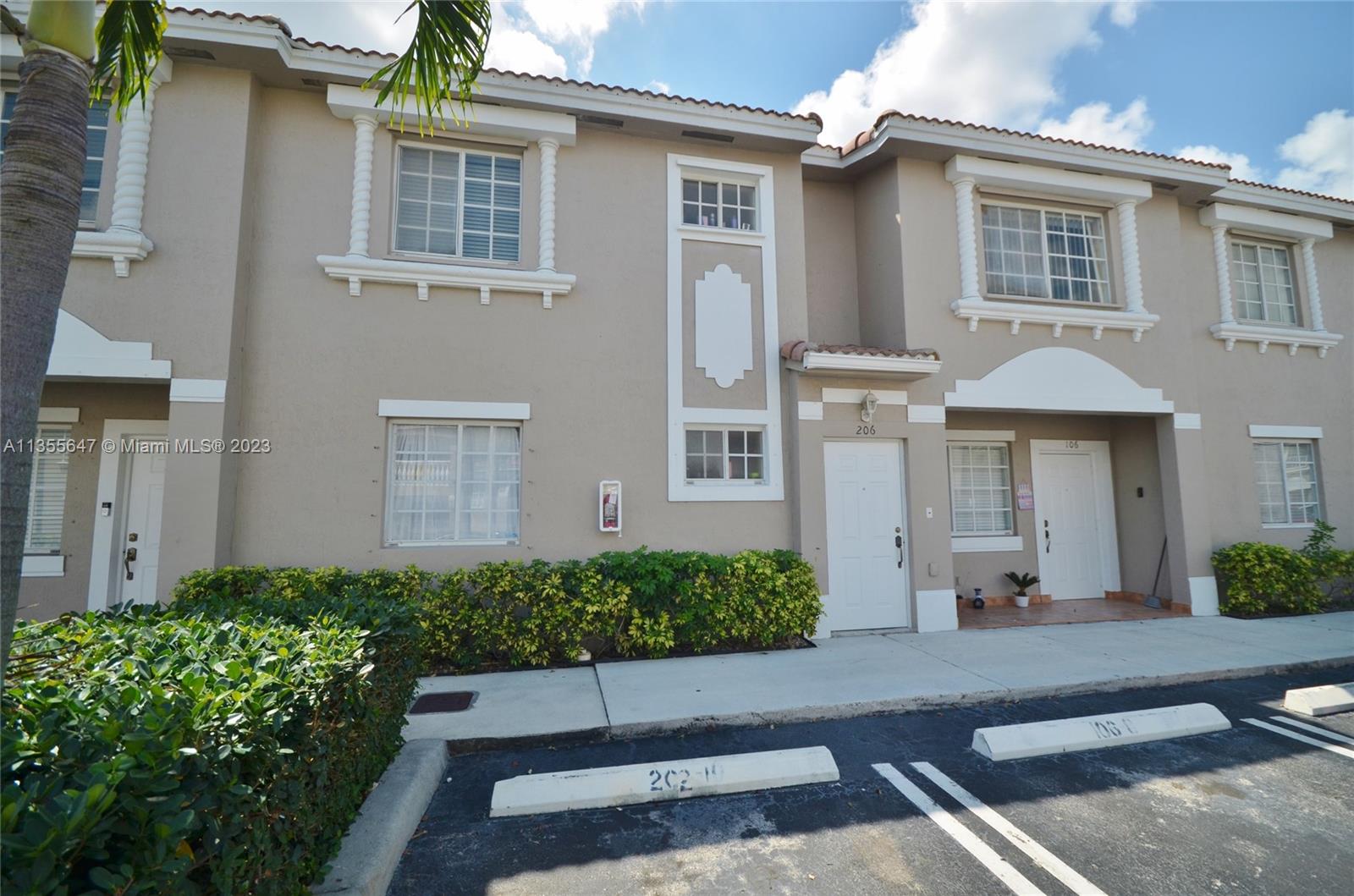 GARDEN VIEW VILLAS HOMES - Residential