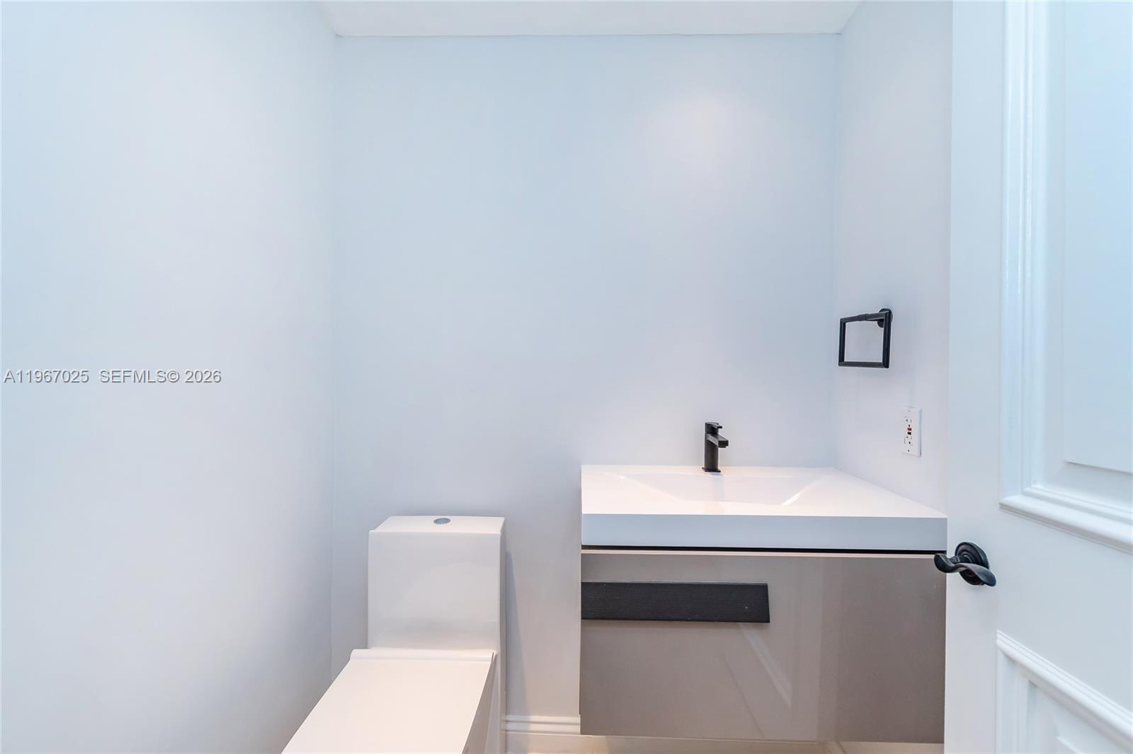 791 Crandon Blvd 507