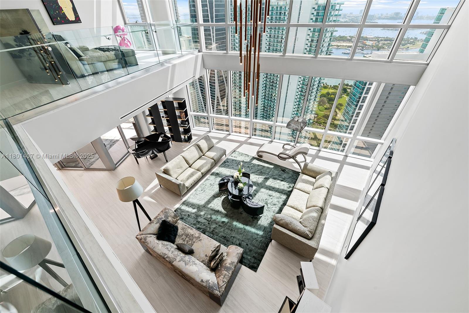 PARAMOUNT MIAMI WORLDCENT - Residential