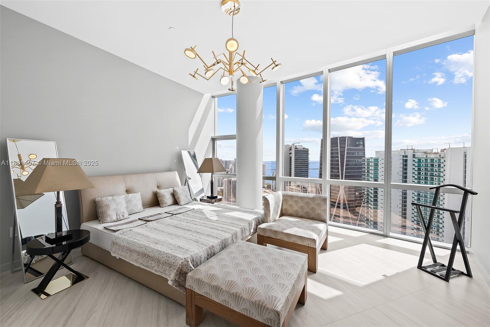 PARAMOUNT MIAMI WORLDCENT - Residential