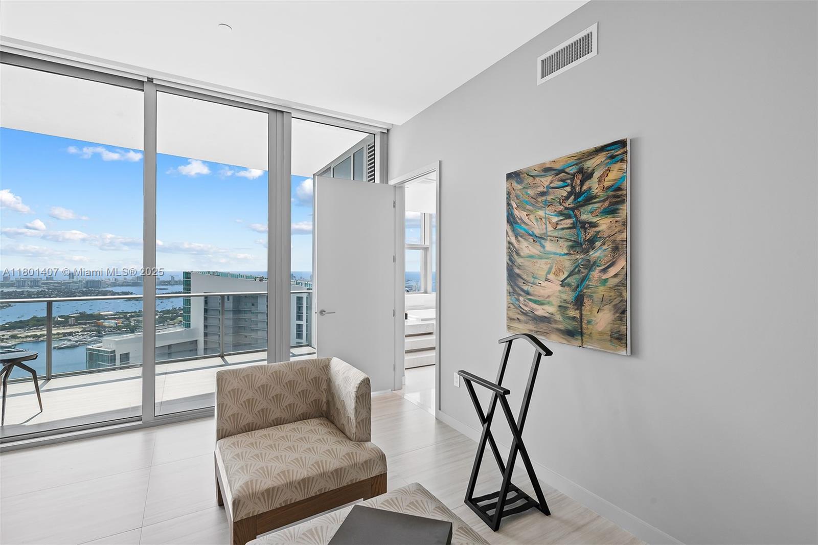 PARAMOUNT MIAMI WORLDCENT - Residential