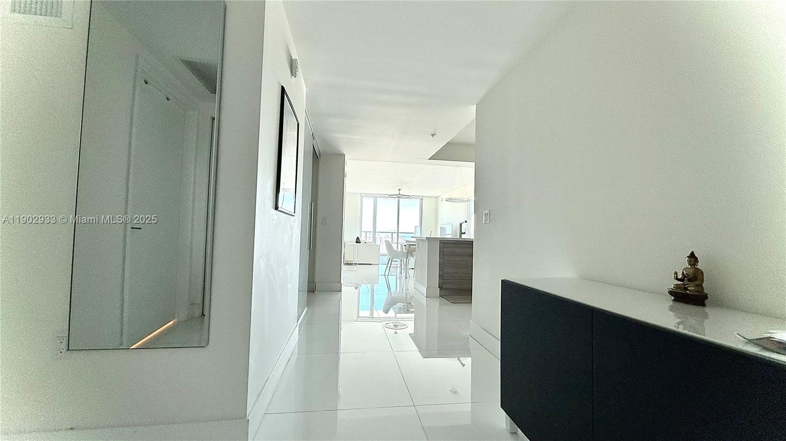 PARQUE TOWERS CONDO - Residential