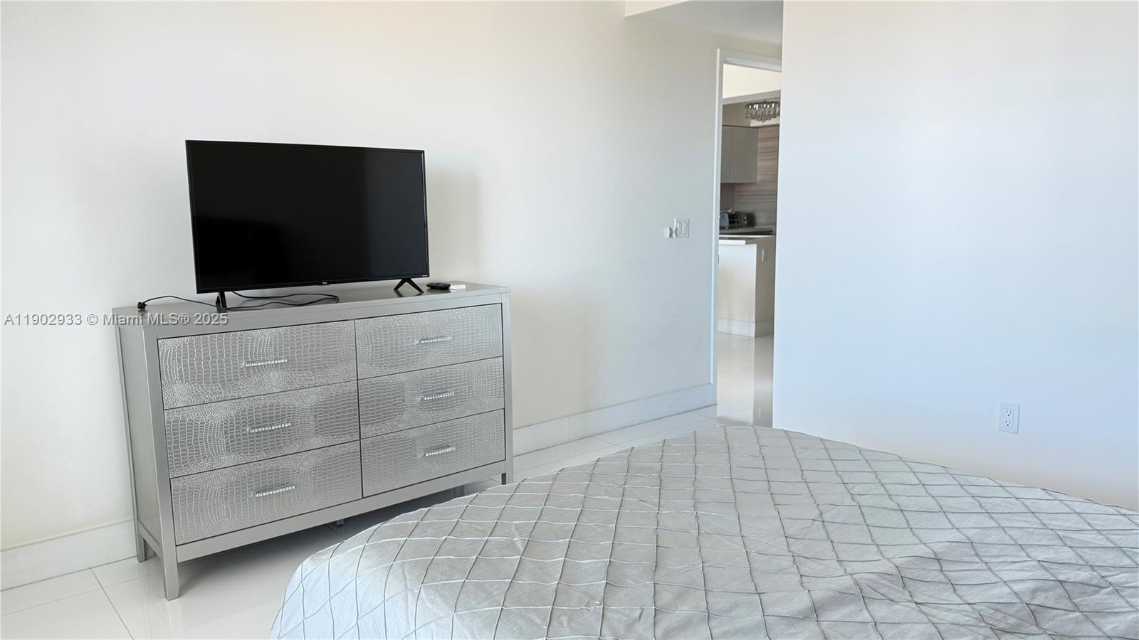 PARQUE TOWERS CONDO - Residential