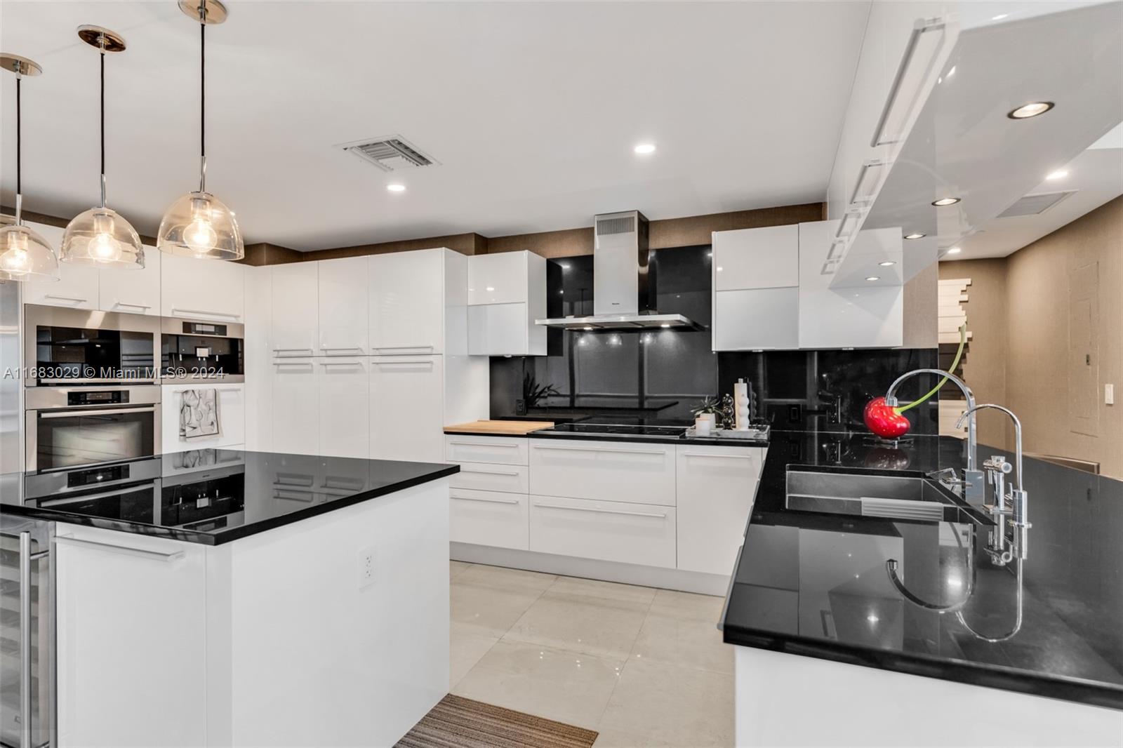 JADE OCEAN CONDO - Residential