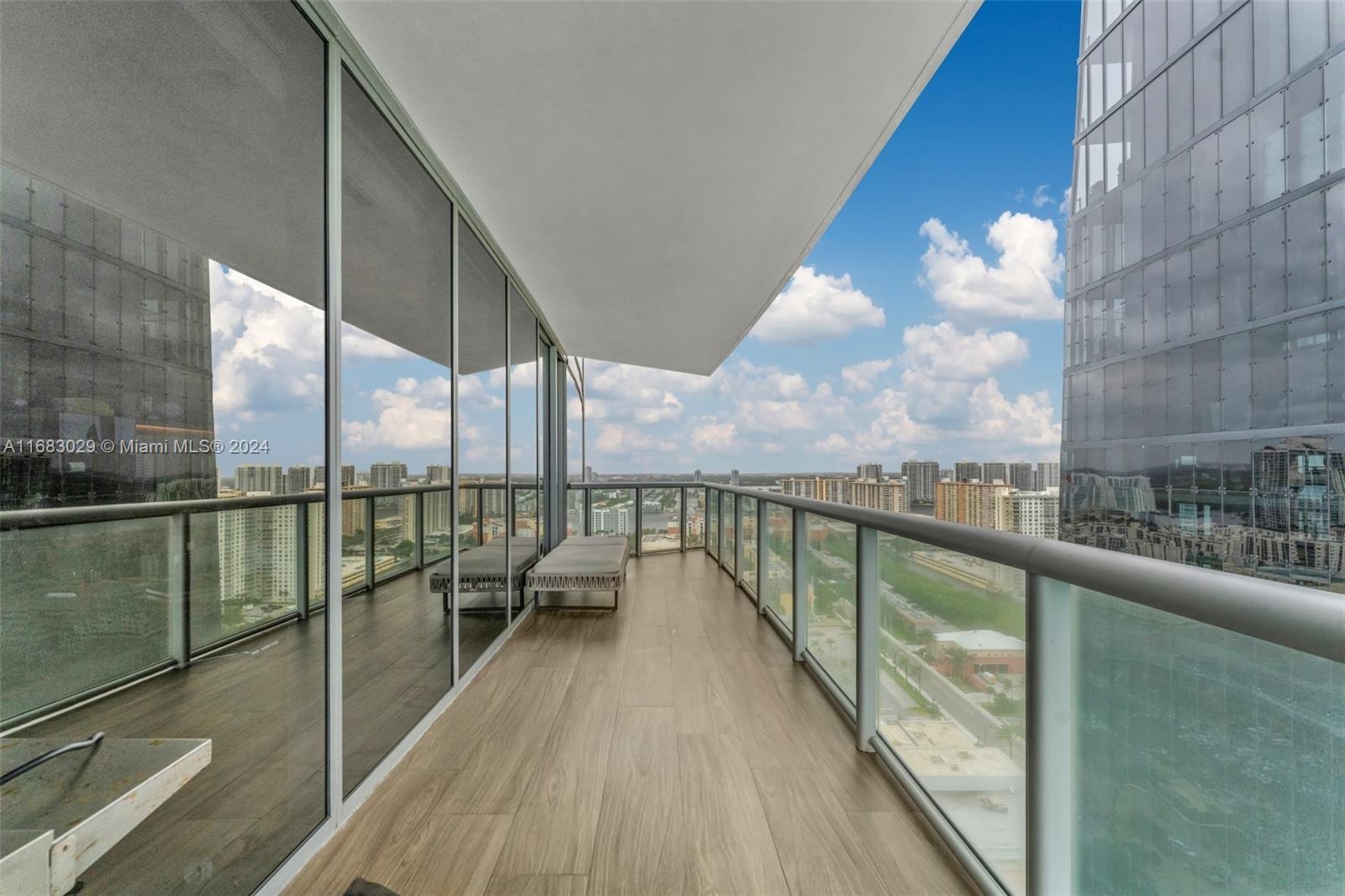 JADE OCEAN CONDO - Residential