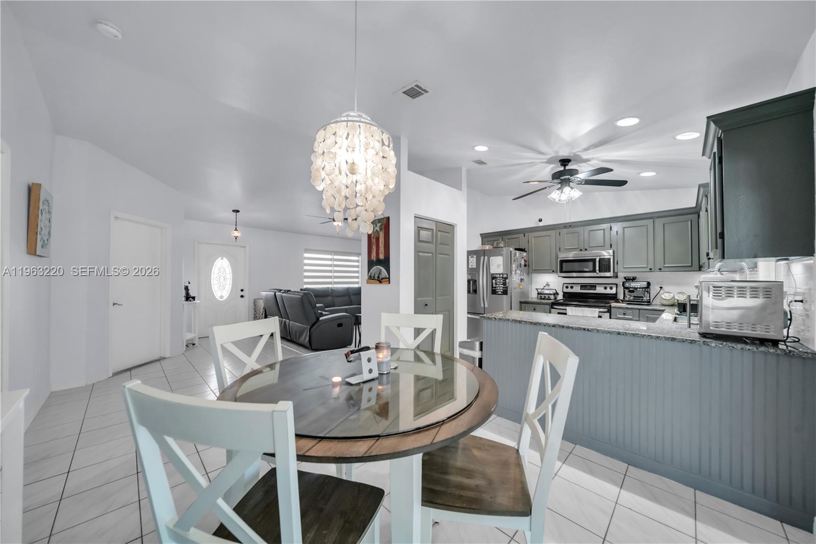 San Carlos Park - Residential