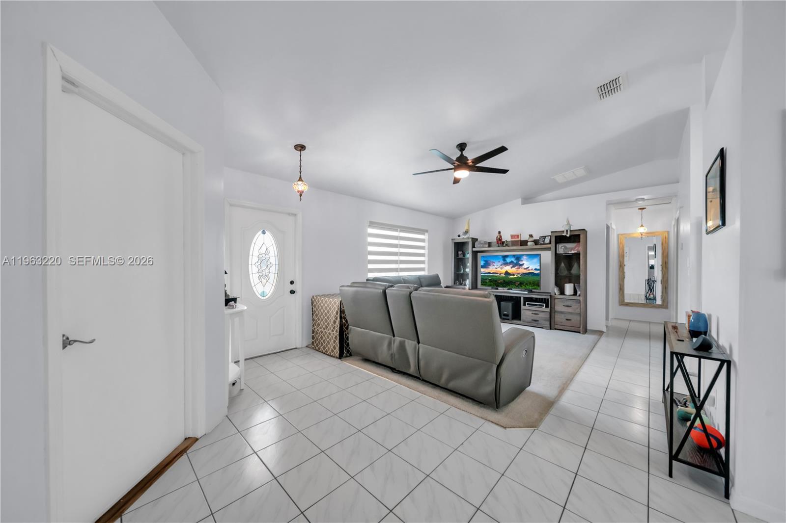 San Carlos Park - Residential