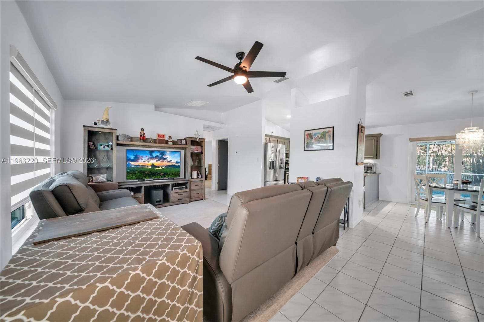 San Carlos Park - Residential