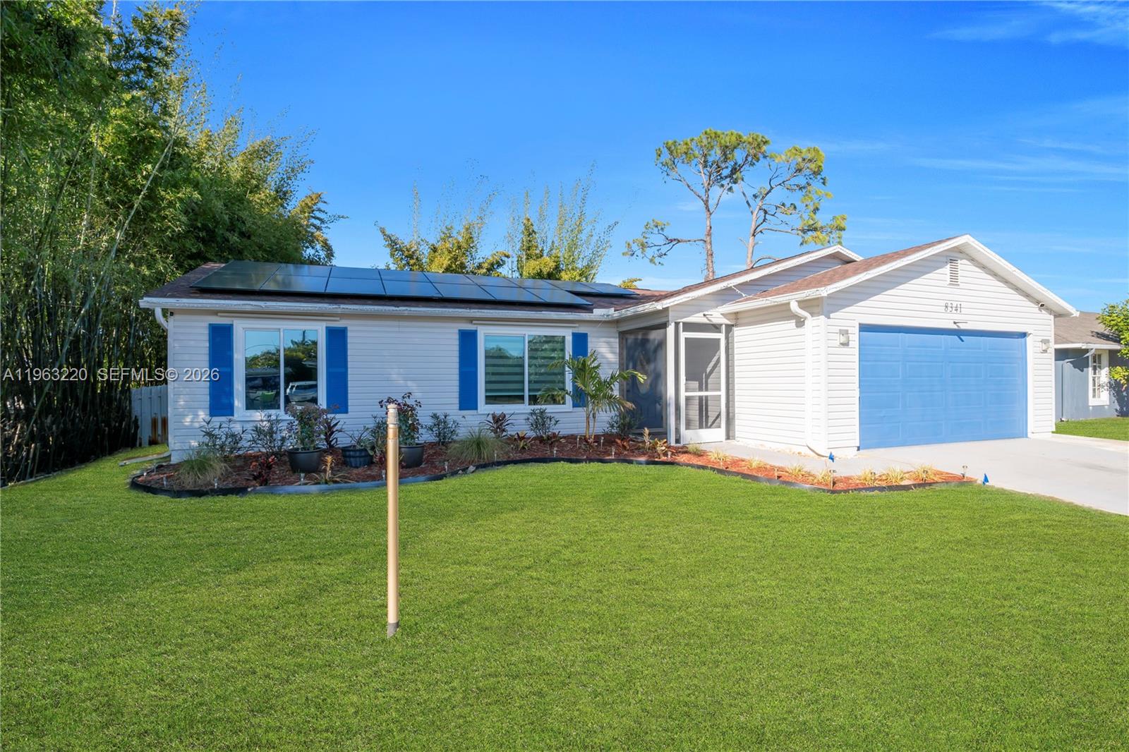 San Carlos Park - Residential