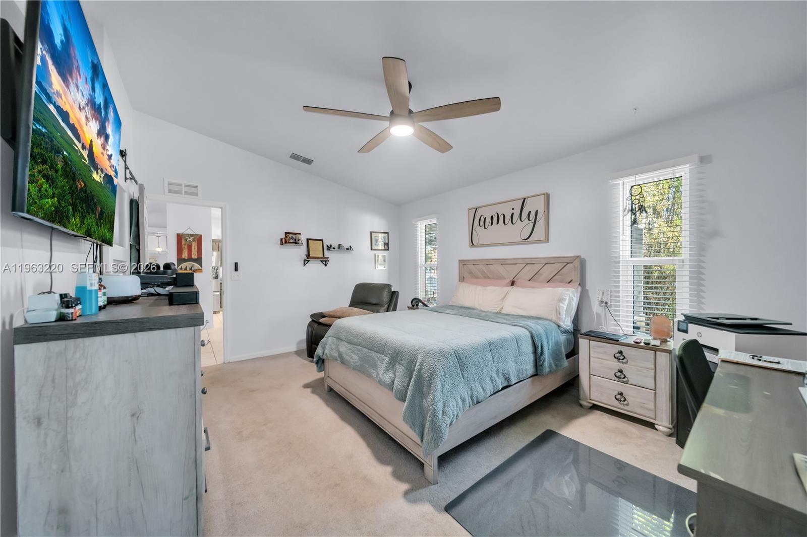 San Carlos Park - Residential