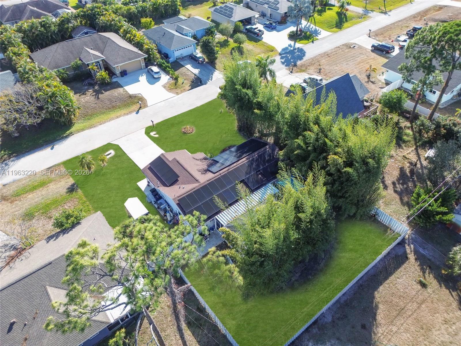 San Carlos Park - Residential