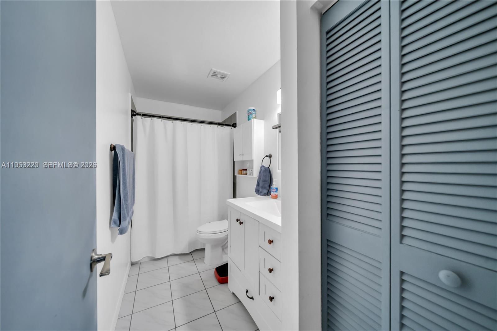 San Carlos Park - Residential