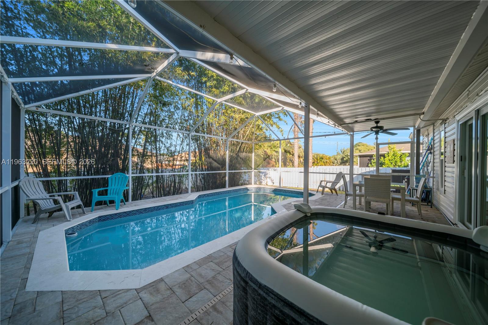 San Carlos Park - Residential