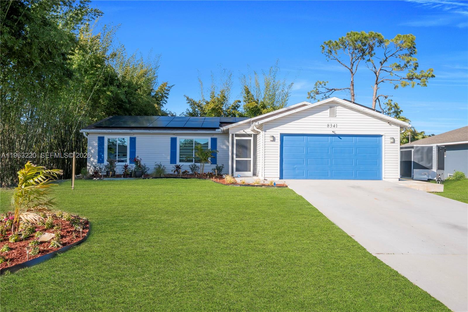 San Carlos Park - Residential