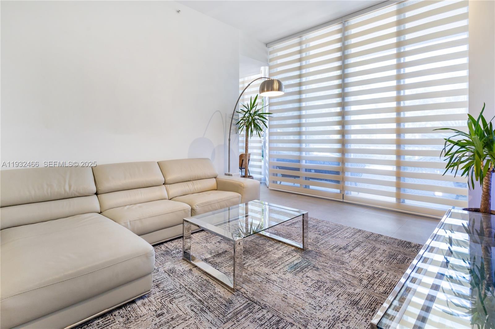 NORTH TOWER AT THE POINT - Residential