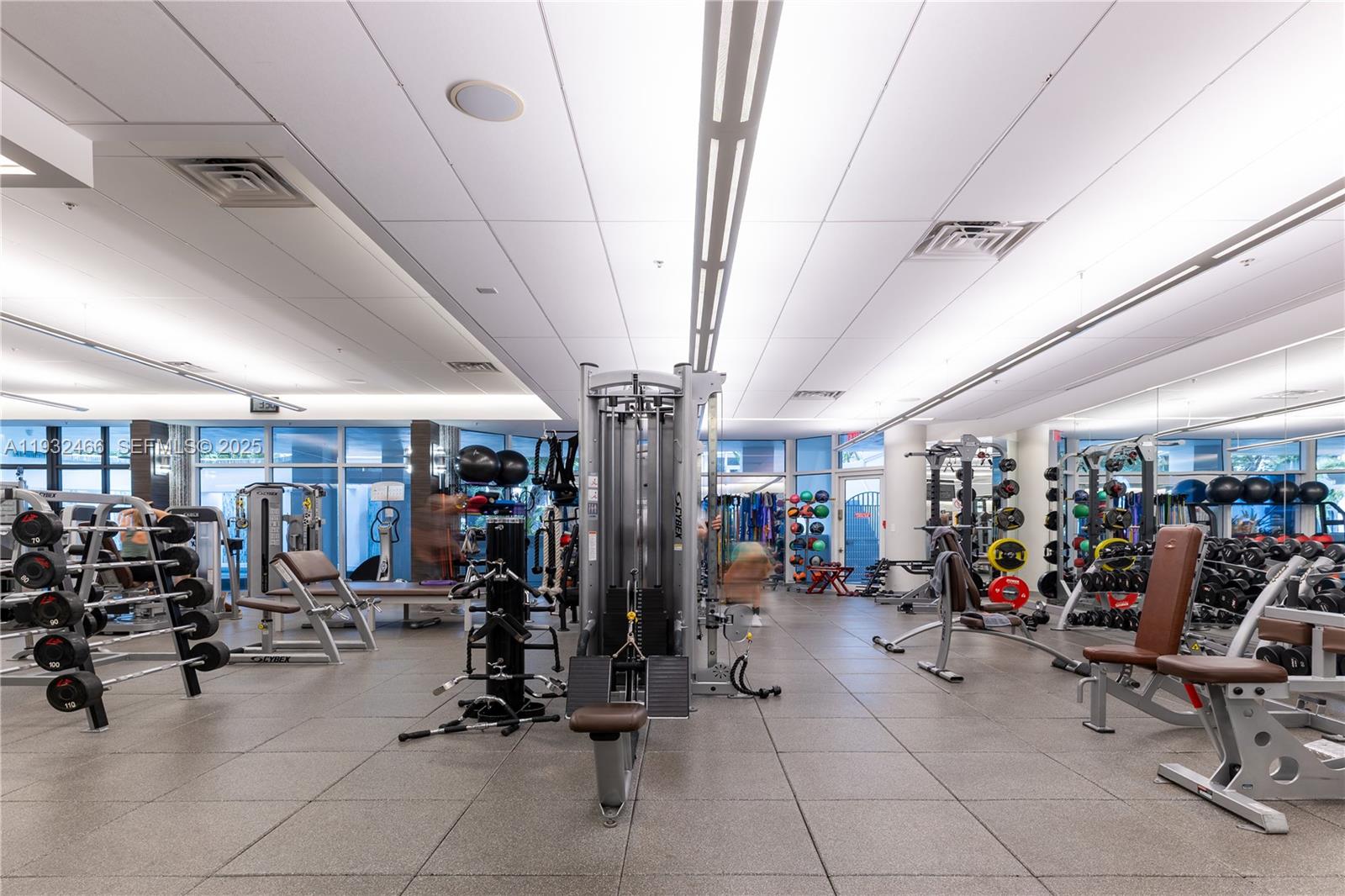 NORTH TOWER AT THE POINT - Residential