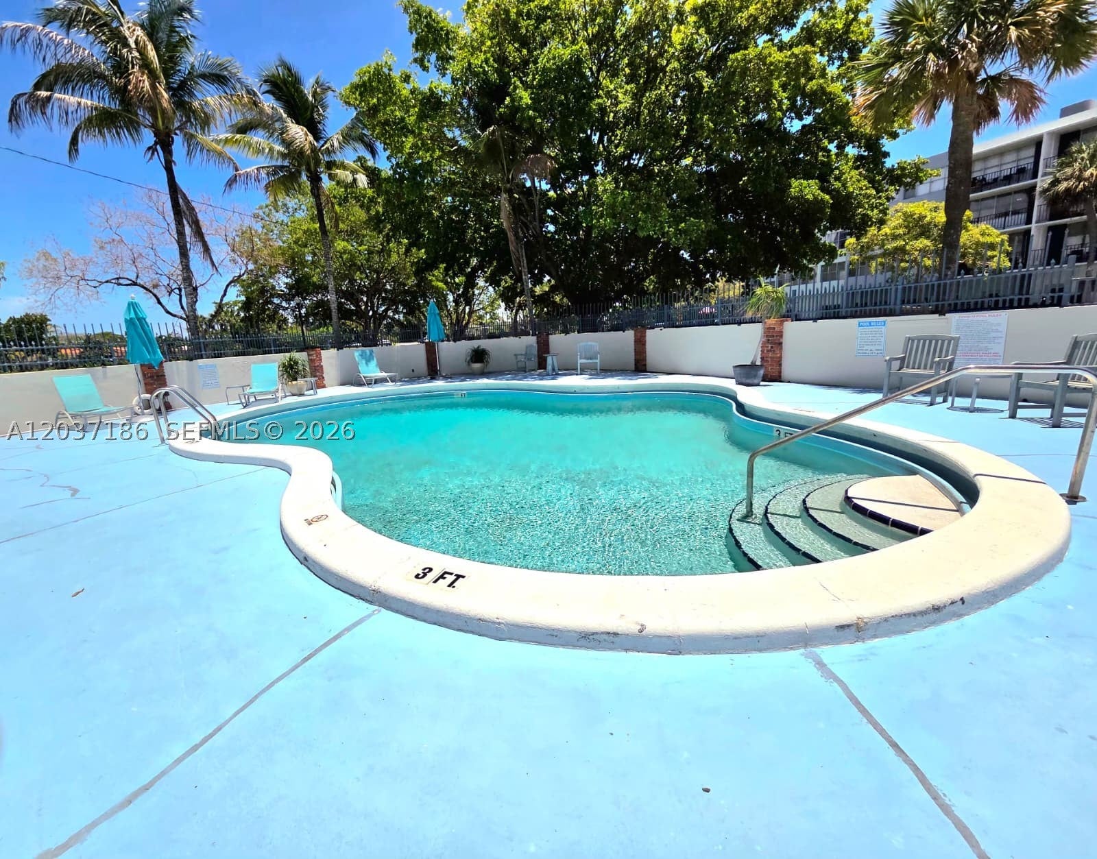16850 S Glades Dr 2K, North Miami Beach FL 33162
